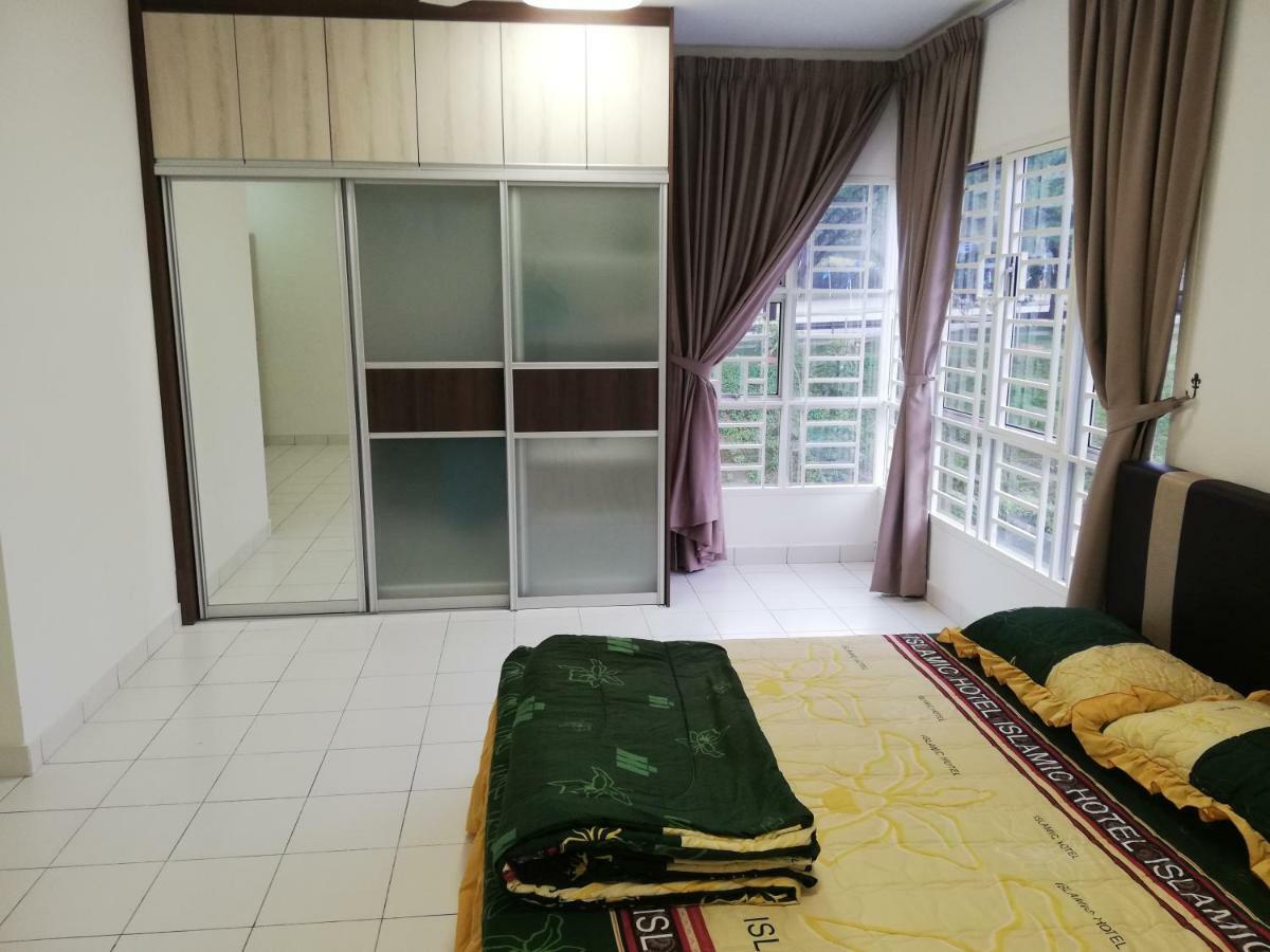 Ae Homestay Putrajaya Buitenkant foto